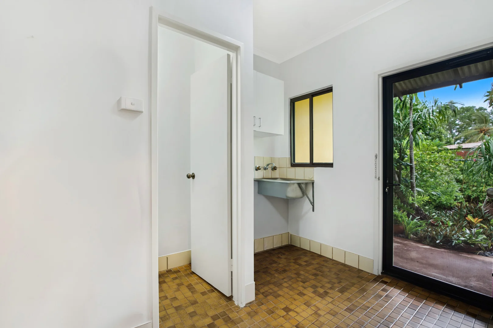 Additional image 26 of A/8 Tamaki Mews, Broome WA 6725