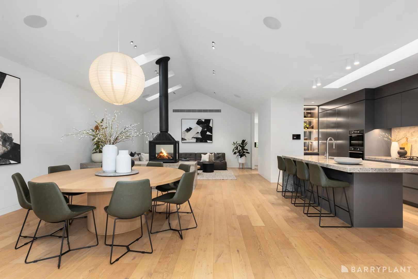 Additional image 2 of 19 Evelyn Road, Ringwood North VIC 3134