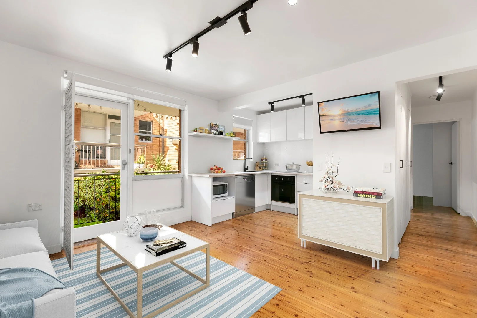 15/5 Wheeler Parade, Dee Why NSW 2099