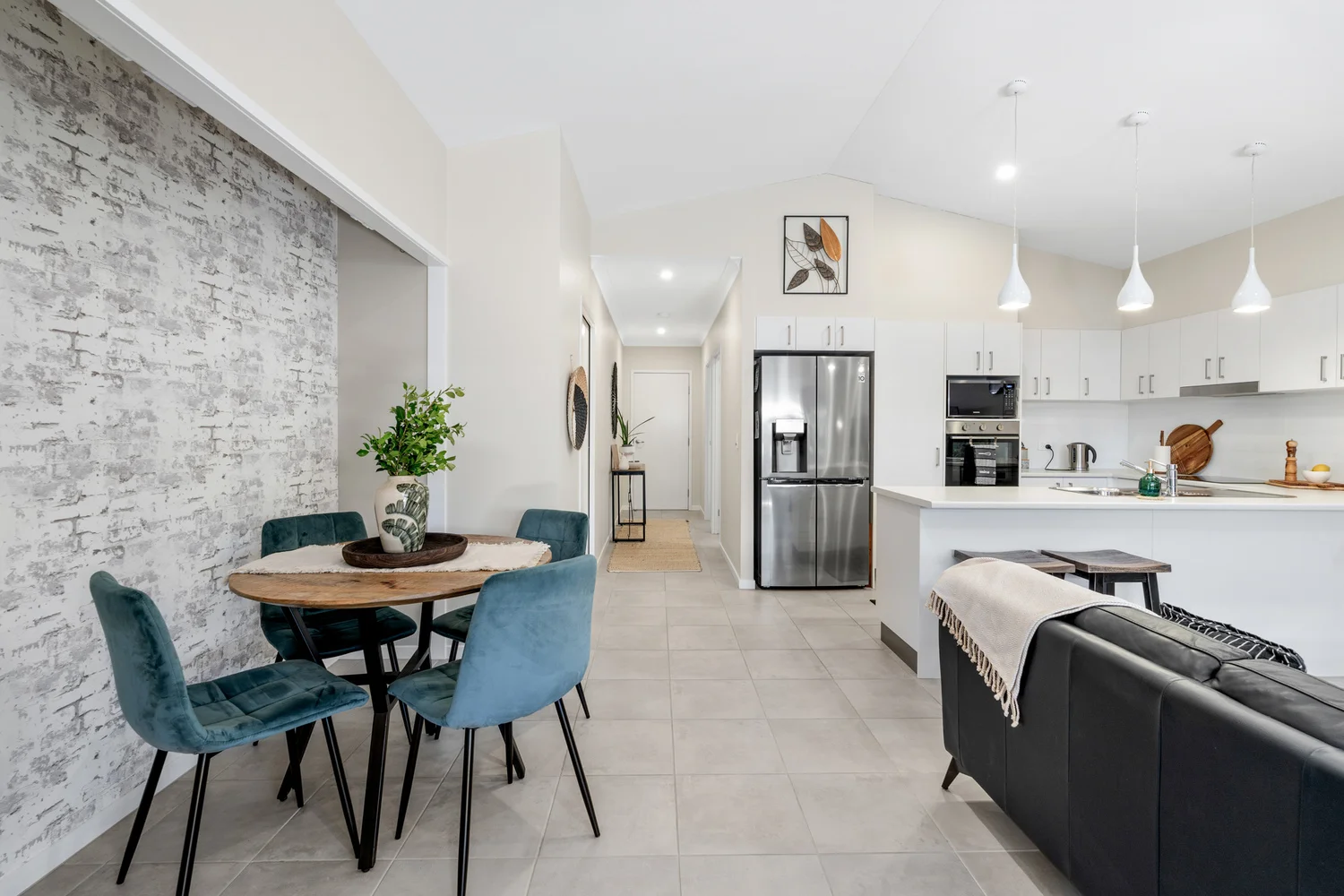 Additional image 2 of 13/2-20 Island View Drive, Urangan QLD 4655