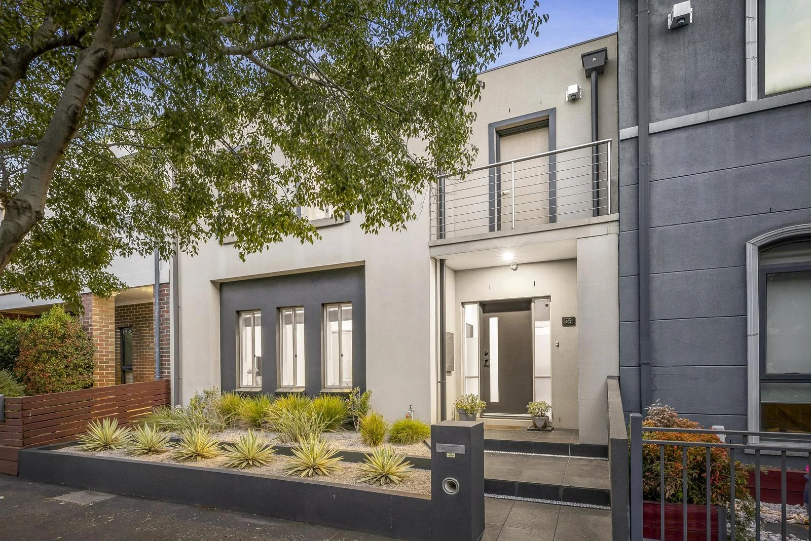 35-37 Wakefield Street, Kensington VIC 3031