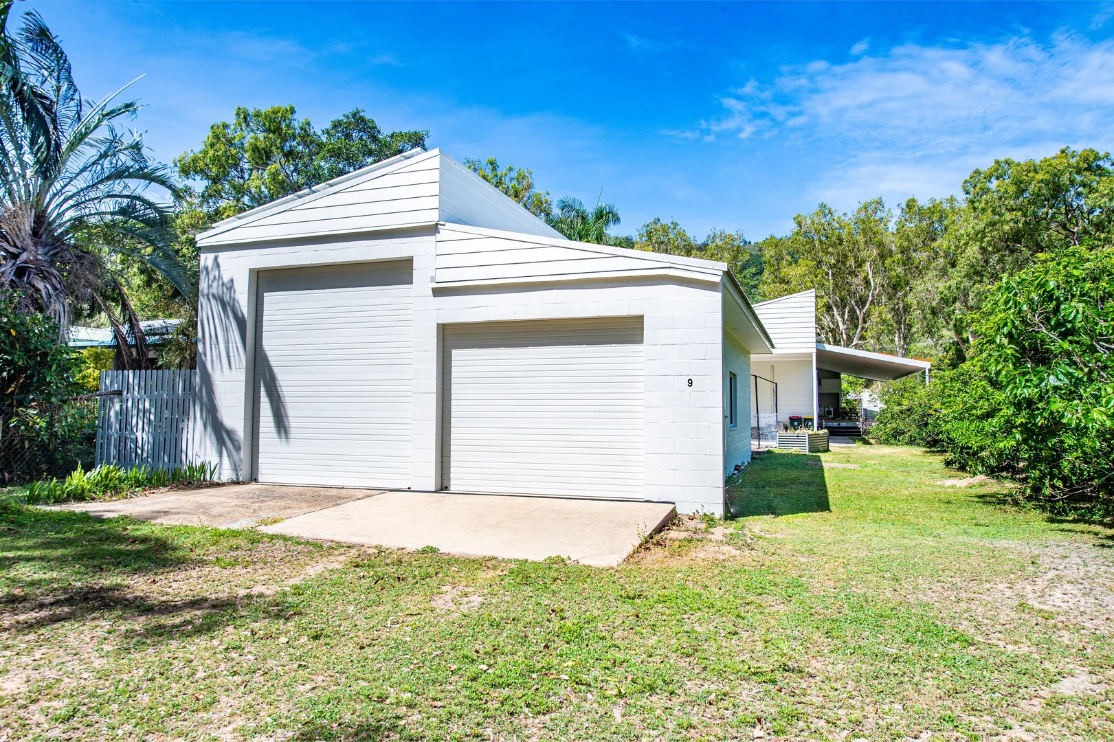 Additional image 2 of 9 Lintern Place, Nelly Bay QLD 4819