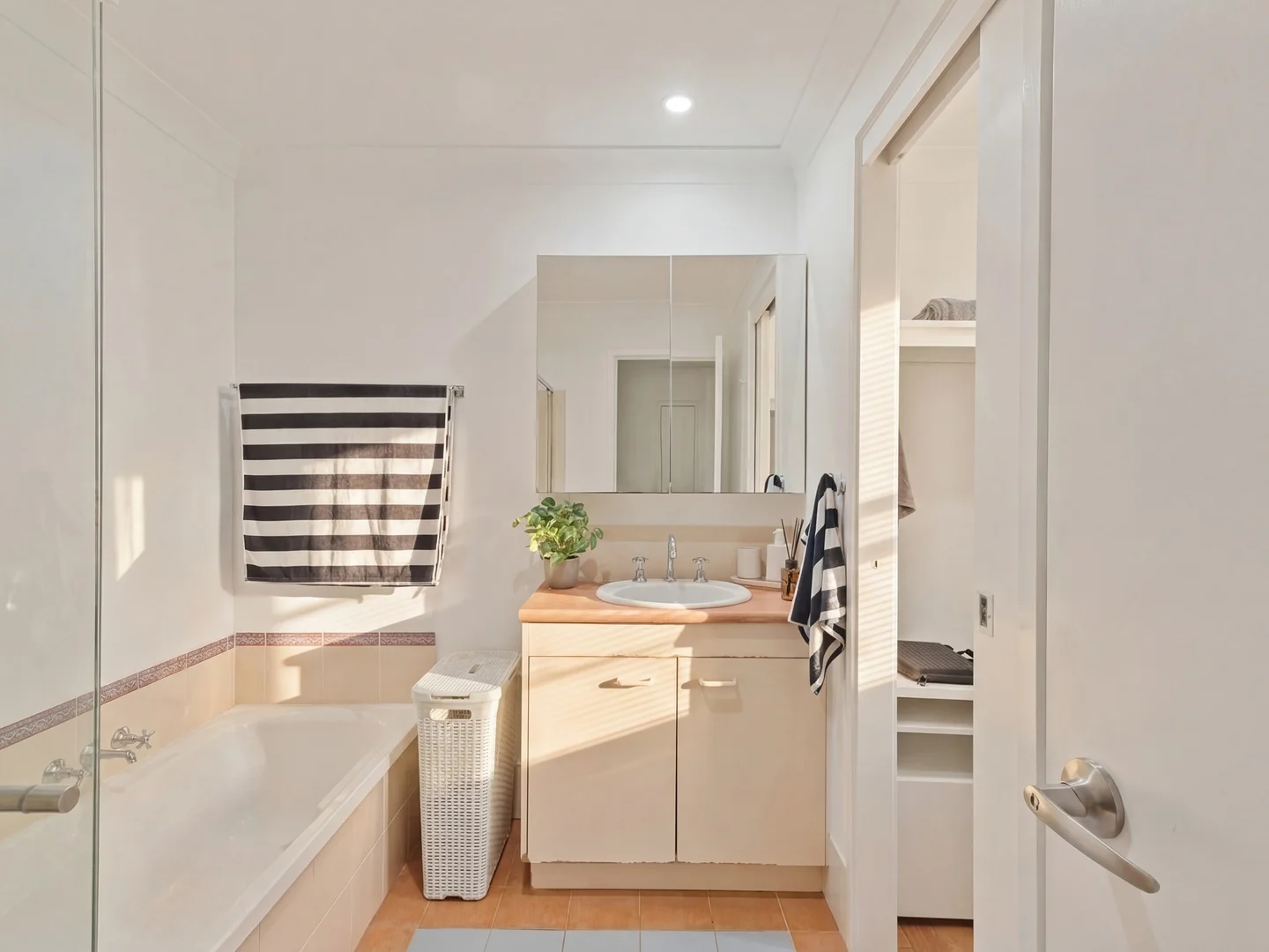 Additional image 10 of 36/15 Simpsons Road, Elanora QLD 4221