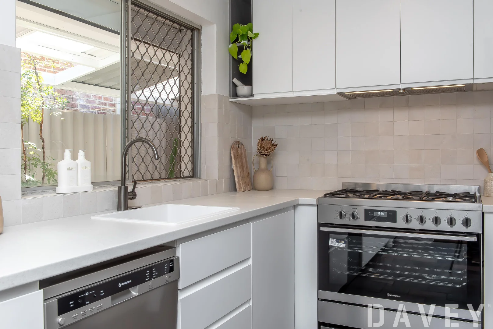 Additional image 9 of 33a Raleigh Road, Sorrento WA 6020