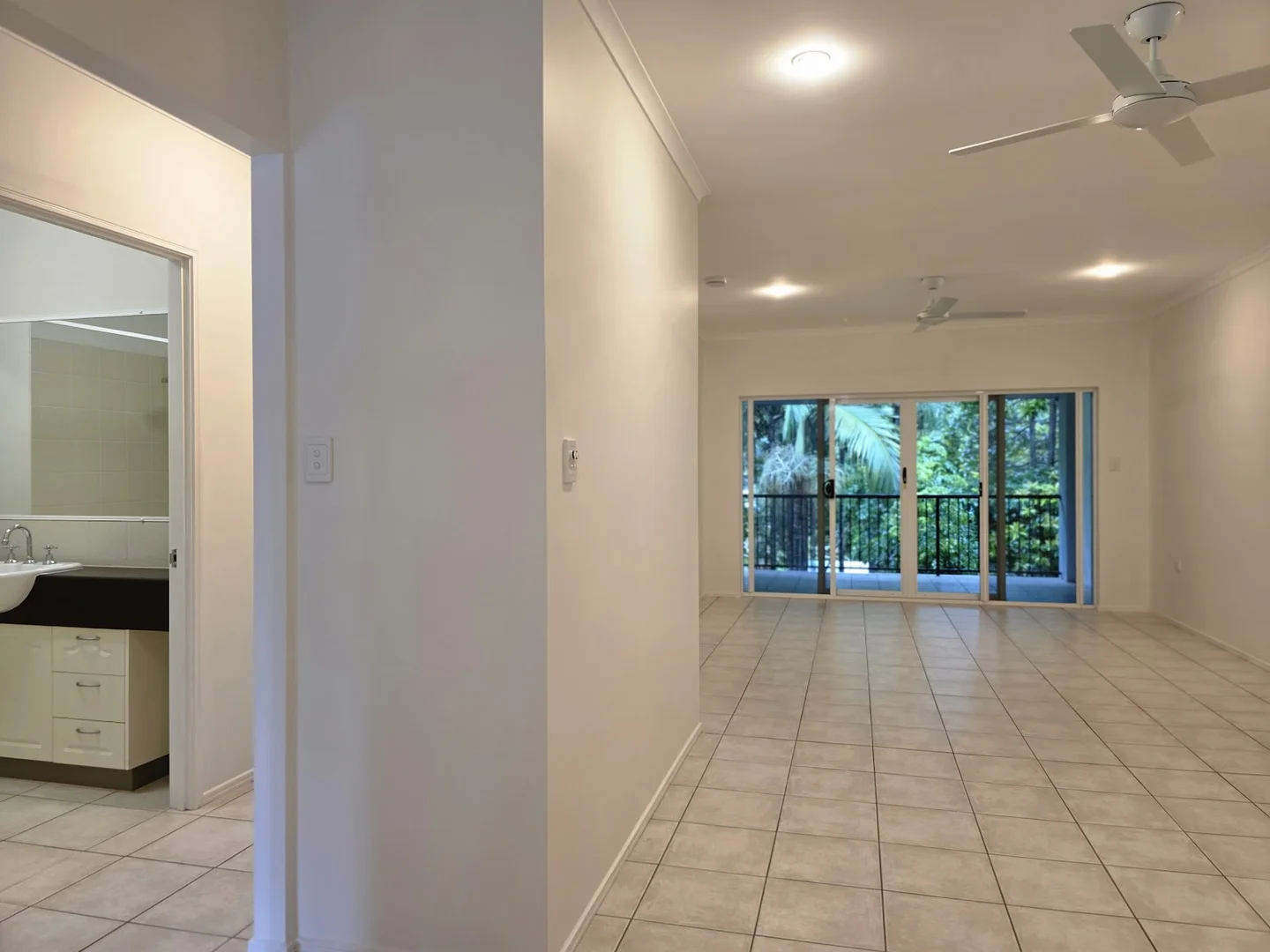 Additional image 12 of 11/33-35 Kamerunga Road, Stratford QLD 4870