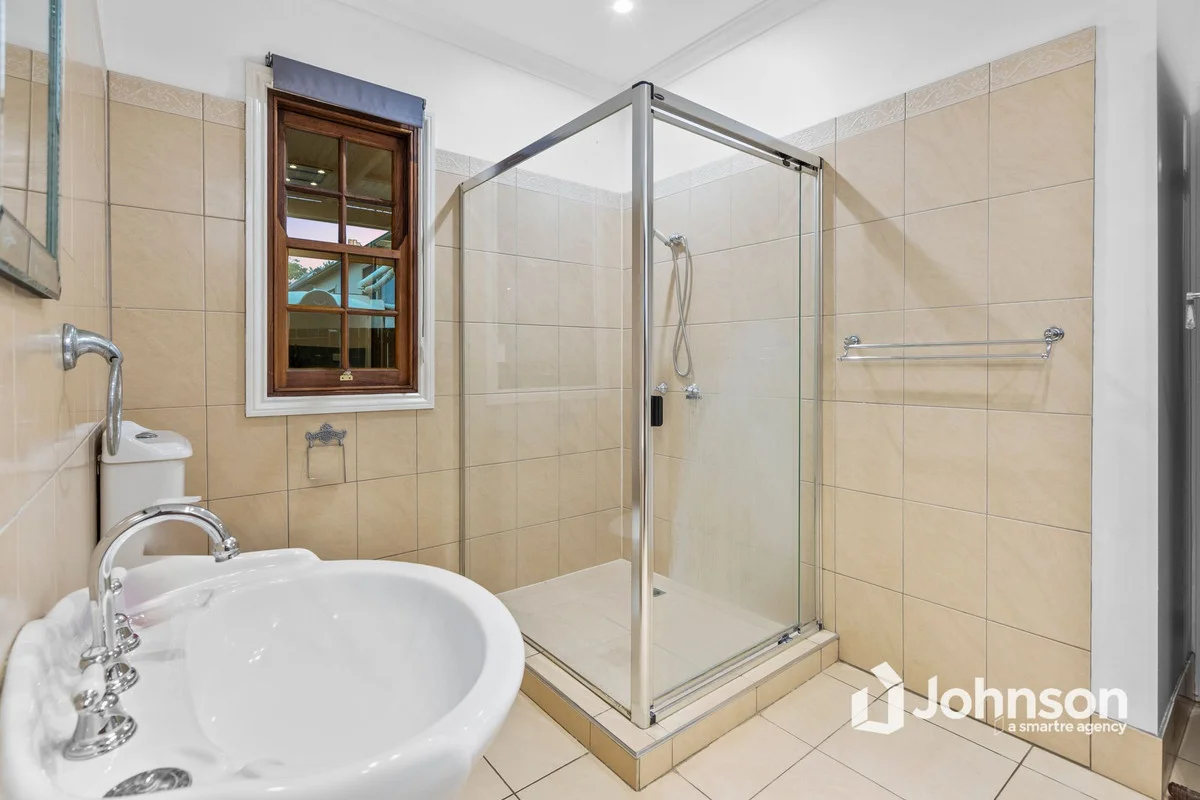 Additional image 19 of 27 New Lindum Road, Wynnum West QLD 4178