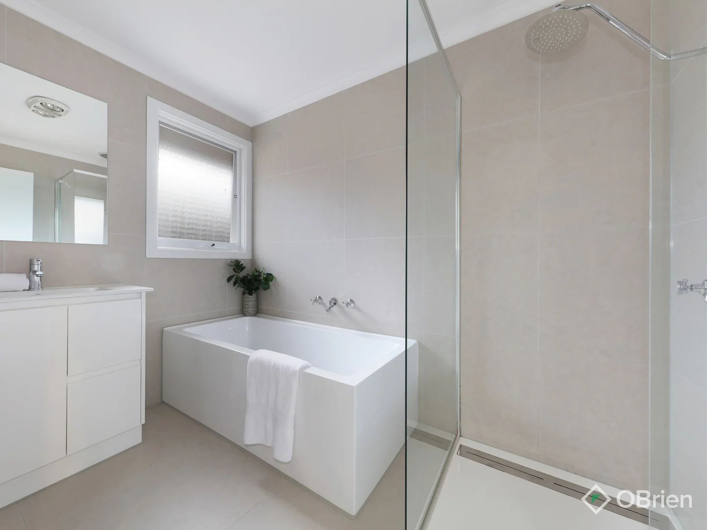 Additional image 11 of 8B Airedale Way, Rowville VIC 3178