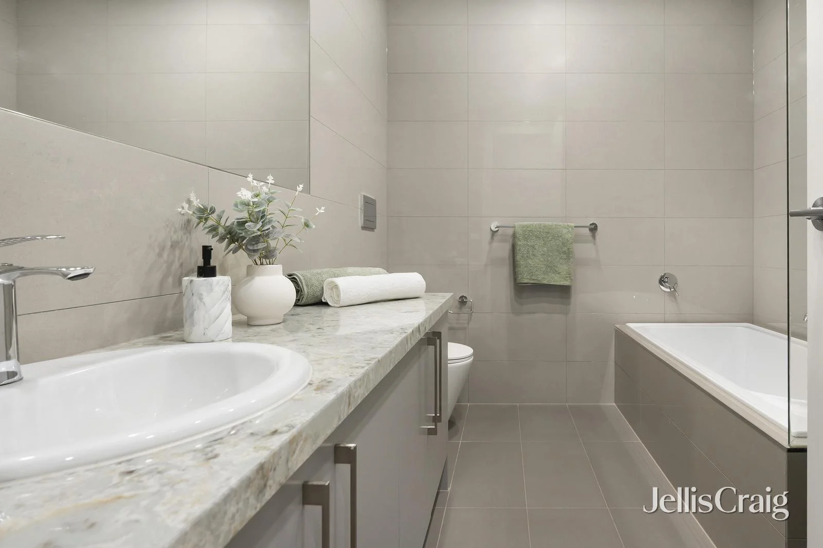 Additional image 13 of 18a Maldon Crescent, Doncaster East VIC 3109