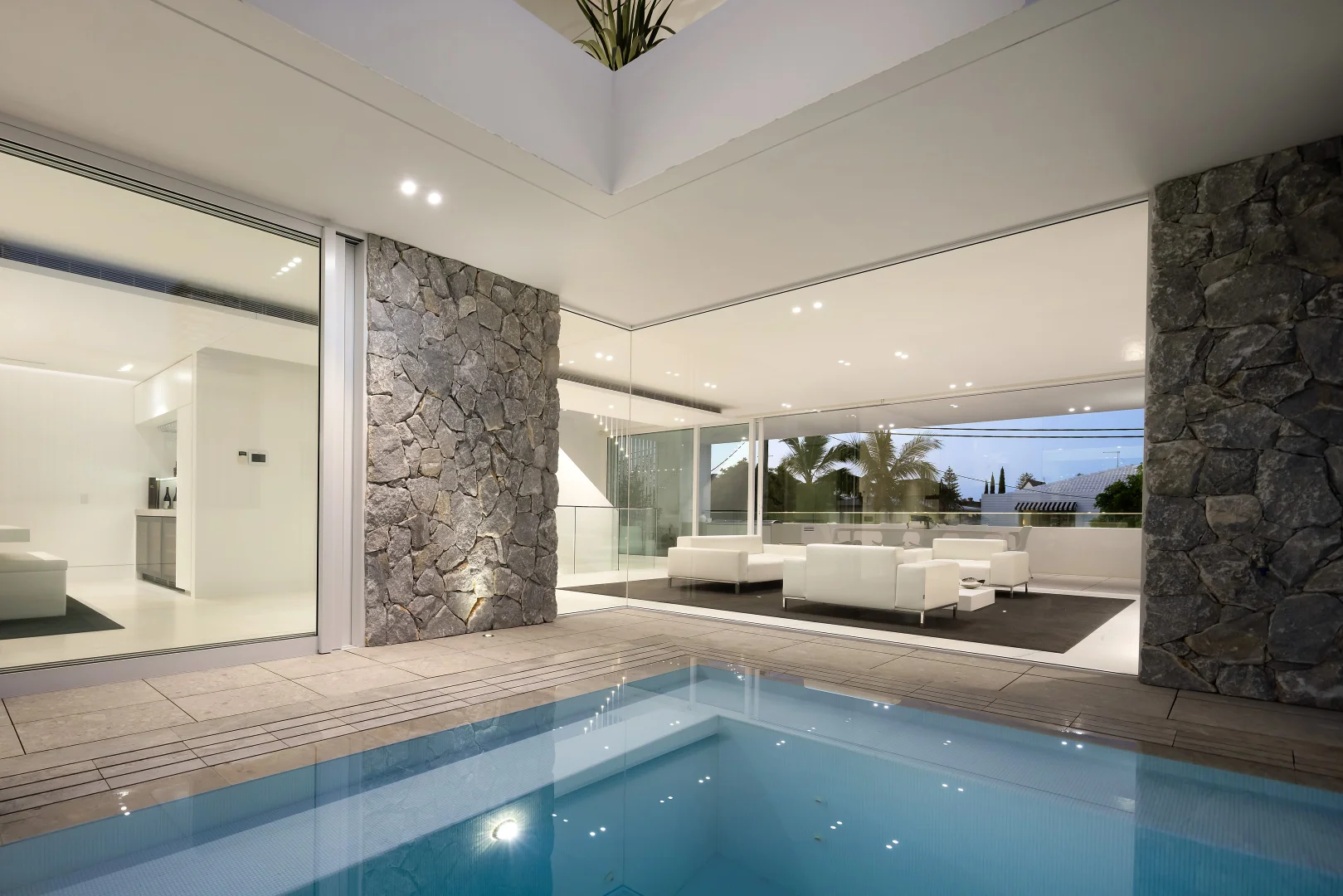 Additional image 3 of 46 Woodroffe Avenue, Main Beach QLD 4217