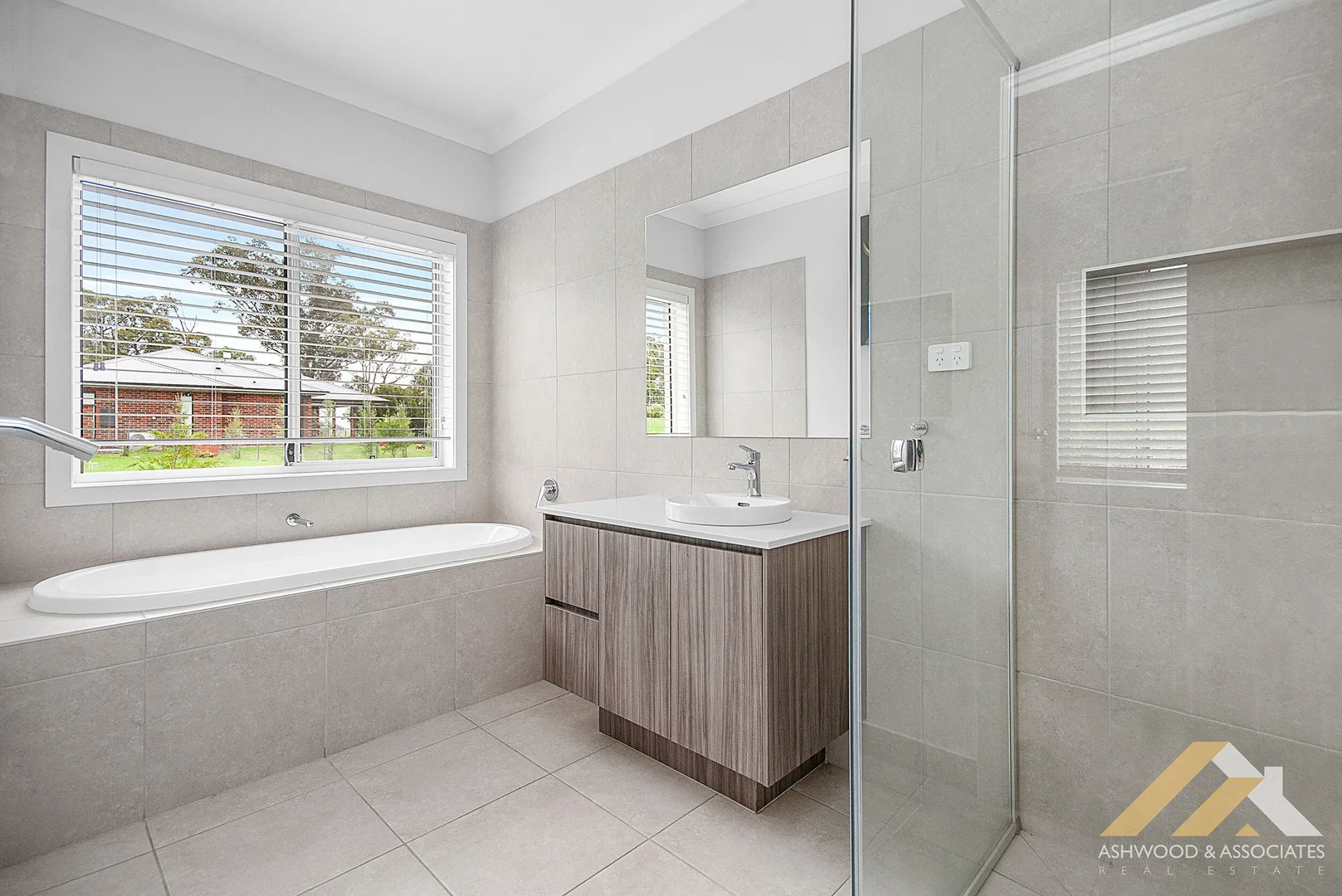 Additional image 9 of 3A Di Palma Terrace, Ellaswood VIC 3875