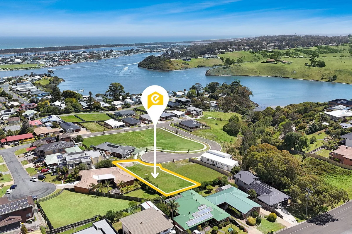 15 Rosedale Rise, Lakes Entrance VIC 3909