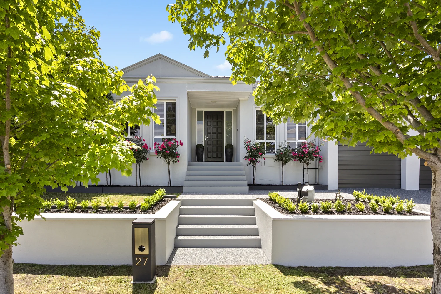 27 Lasiandra Circuit, Narre Warren VIC 3805