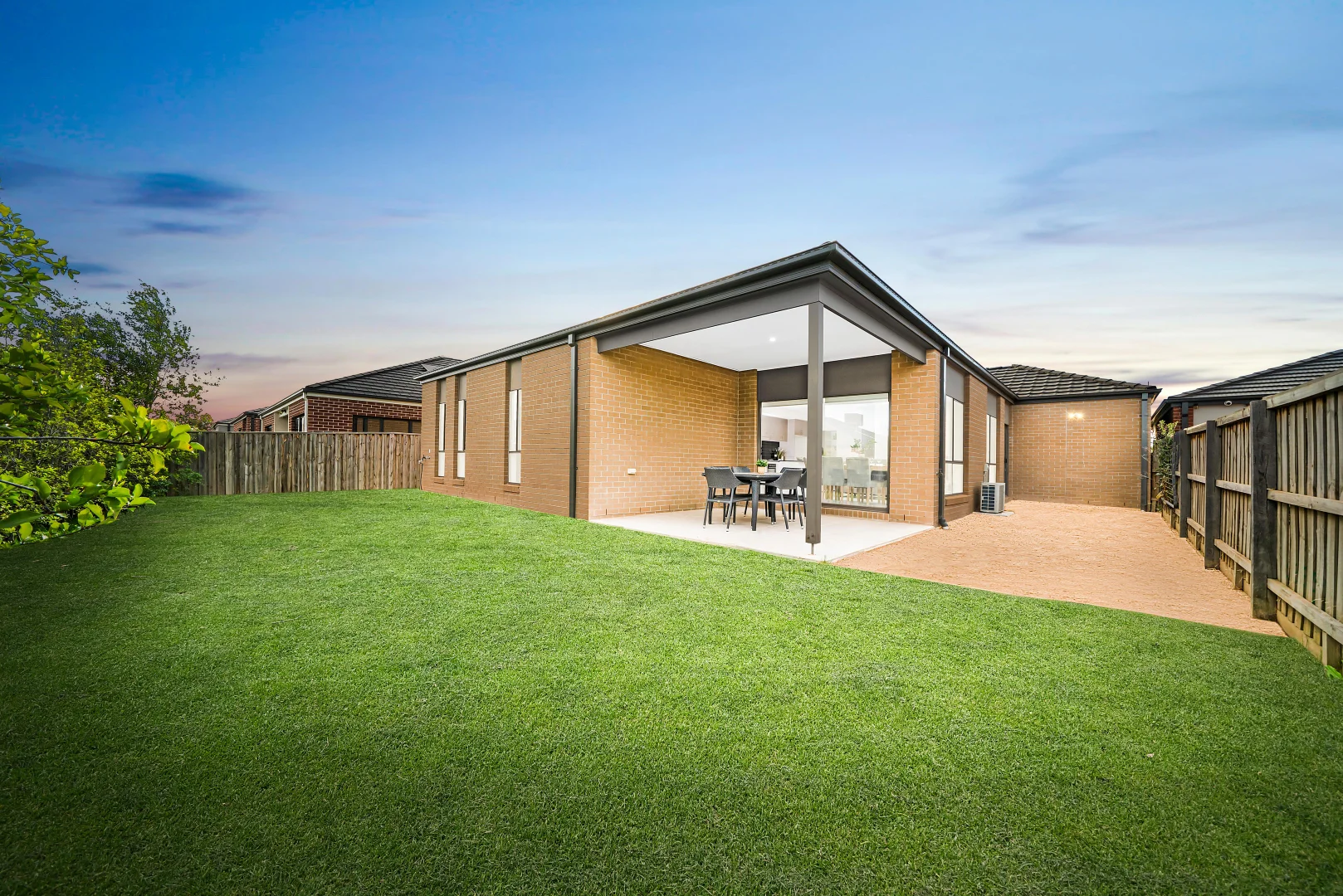 Additional image 22 of 104 Spearmint Boulevard, Manor Lakes VIC 3024