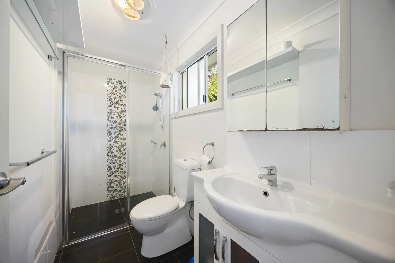 Additional image 19 of 1547 & 1547a Ocean Dr, Lake Cathie NSW 2445