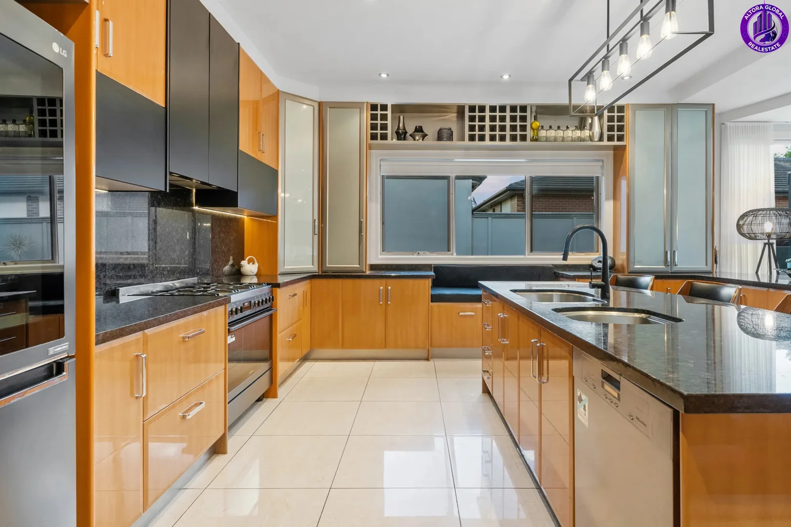 Additional image 19 of 1 SOVEREIGN WAY, Hillside VIC 3037