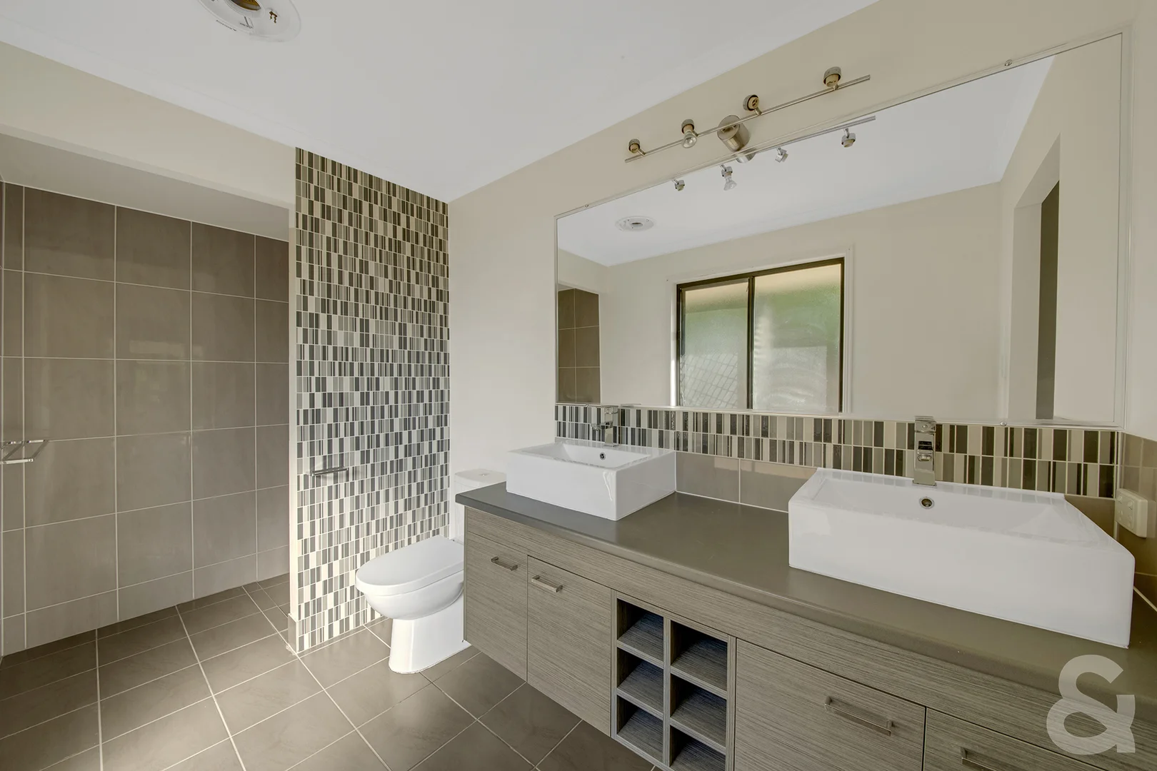 Additional image 6 of 21 Kianga Street, Barney Point QLD 4680