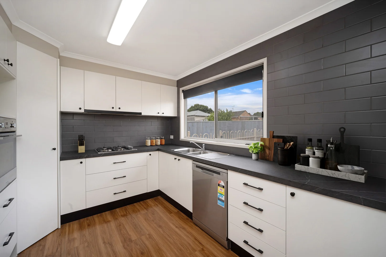 Additional image 2 of 70 Stephen Street, Hamilton VIC 3300