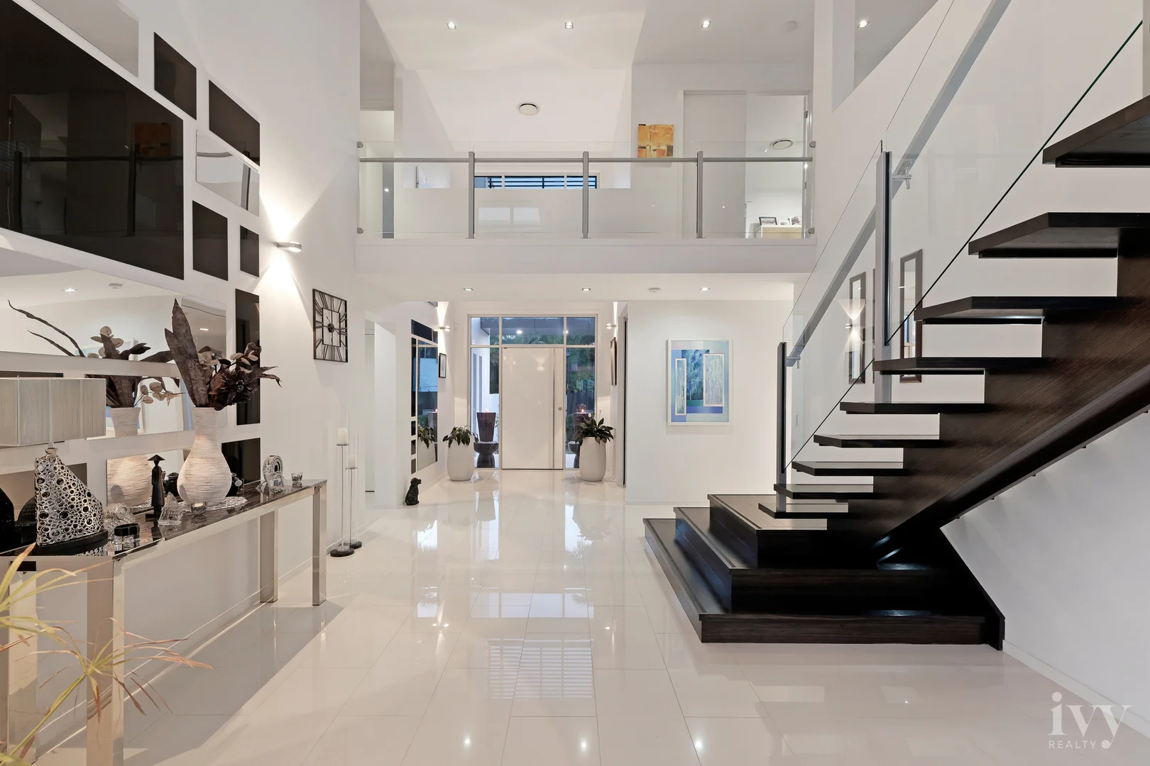 Additional image 16 of 49 Royal Albert Crescent, Sovereign Islands QLD 4216