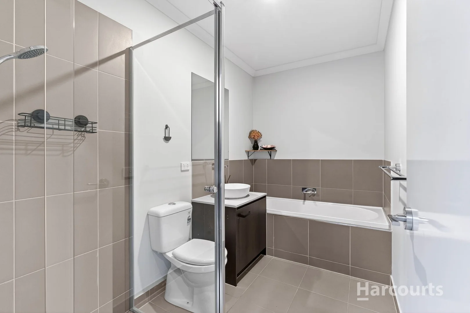 55 Coldstream Avenue, Werribee VIC 3030 photo 4