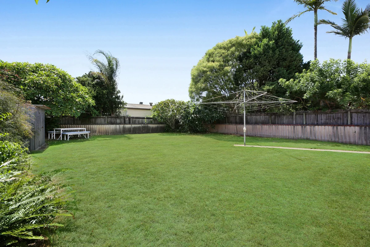 Additional image 12 of 16 Warrina Crescent, Burleigh Waters QLD 4220