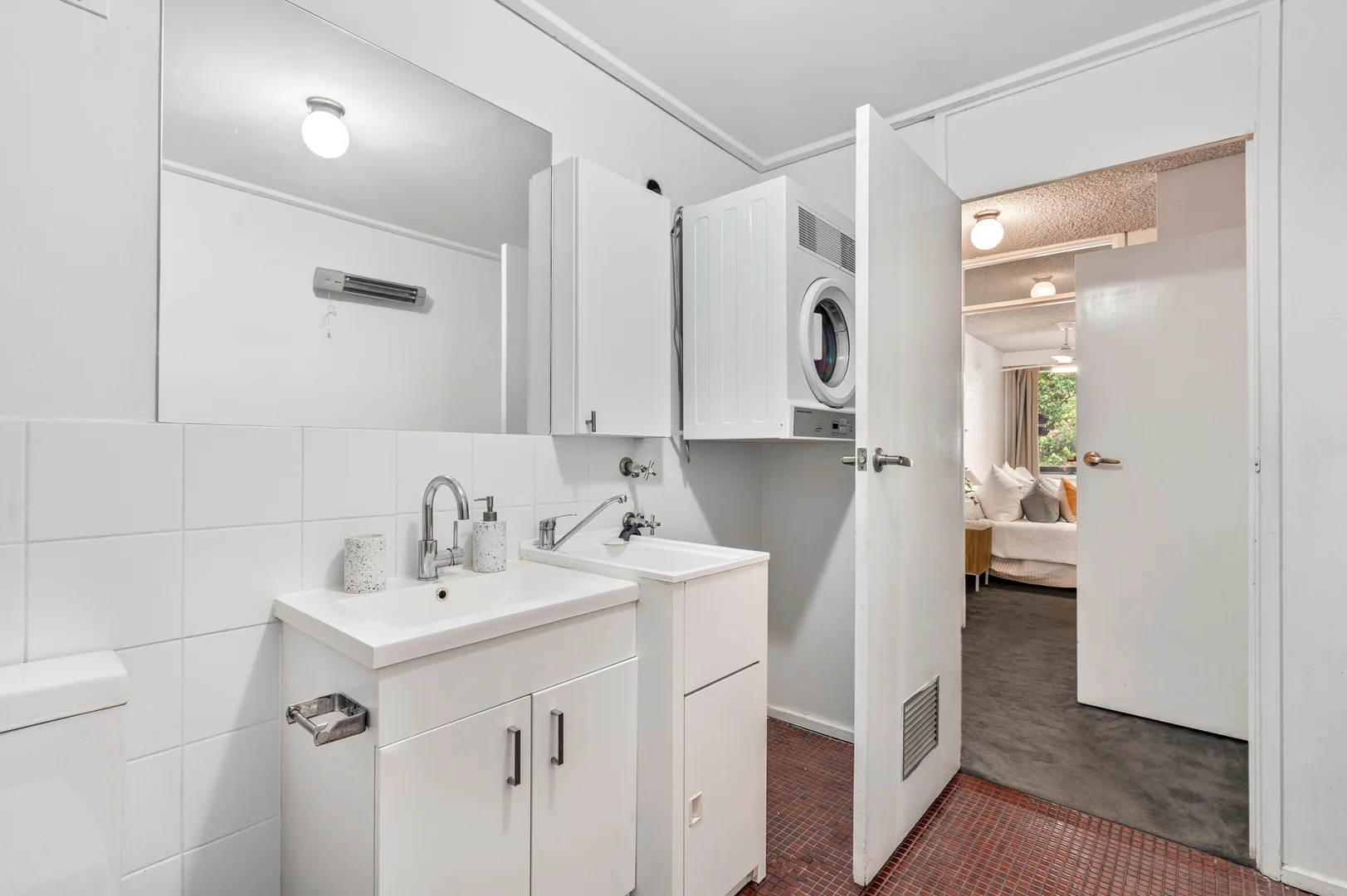 Additional image 7 of 24C Napier Street, South Melbourne VIC 3205