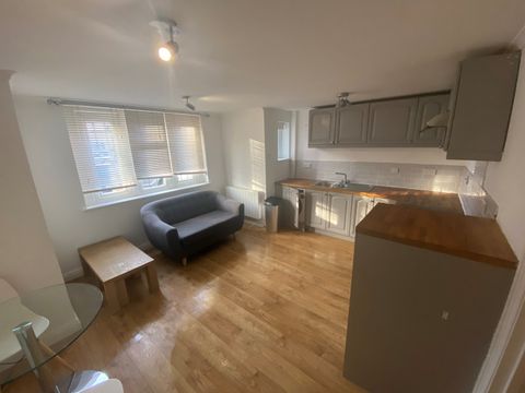 Blewitt Court, Littlemore, Oxford, Oxfordshire, 4Pb, UK OX4