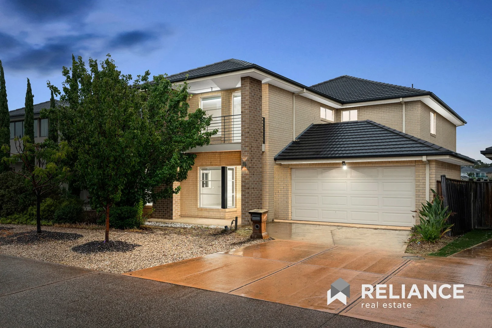 9 Rhode Island Close, Sanctuary Lakes VIC 3030