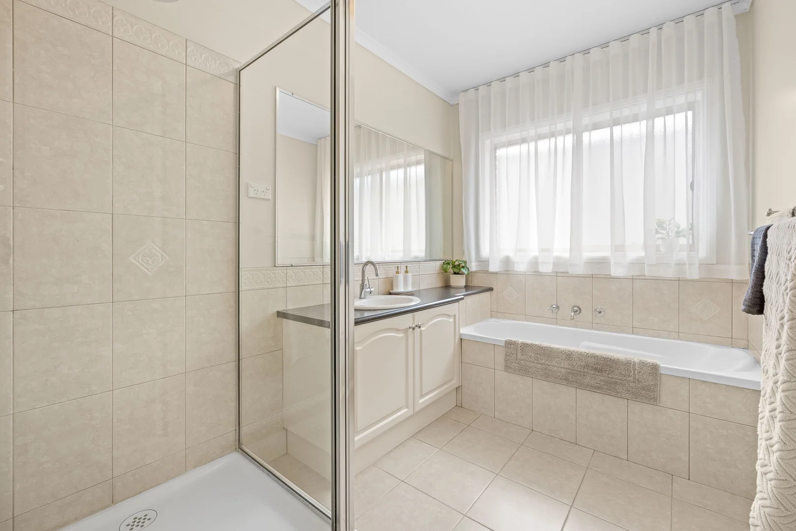 Additional image 16 of 14 Emmer Green Retreat, Cranbourne East VIC 3977