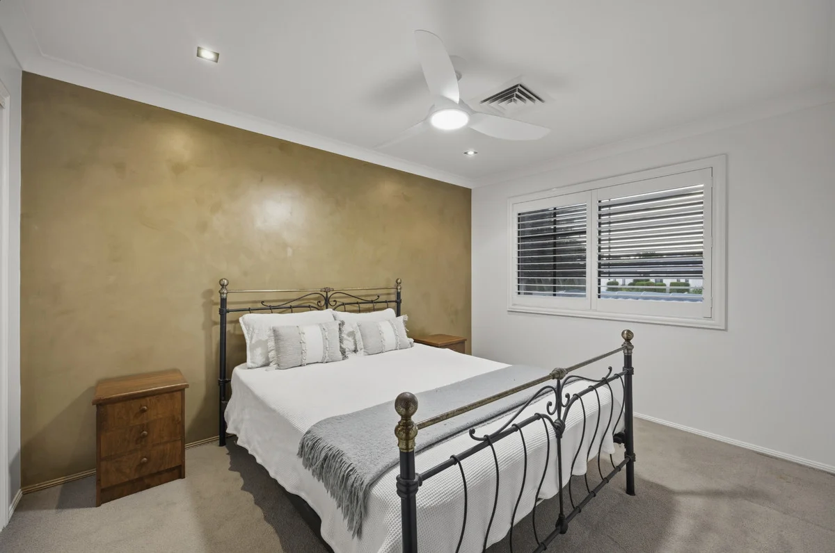 Additional image 27 of 12 Bernard Court, Arundel QLD 4214