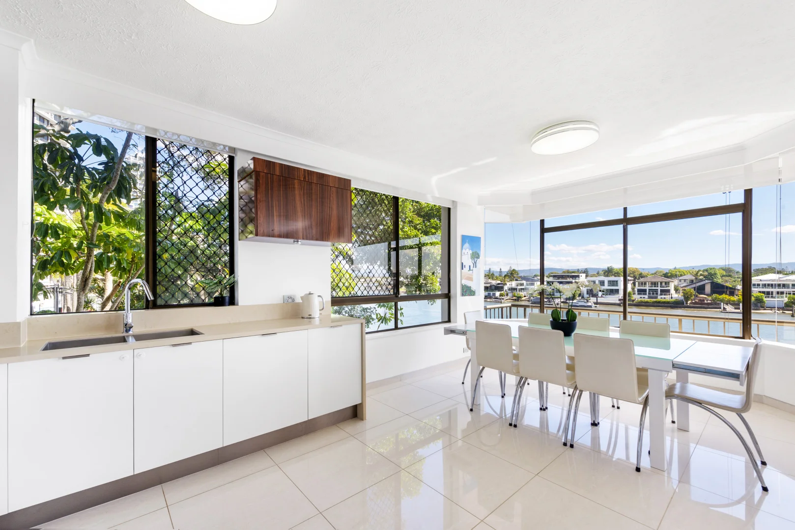 Additional image 9 of 8/2964 Gold Coast Highway, Surfers Paradise QLD 4217