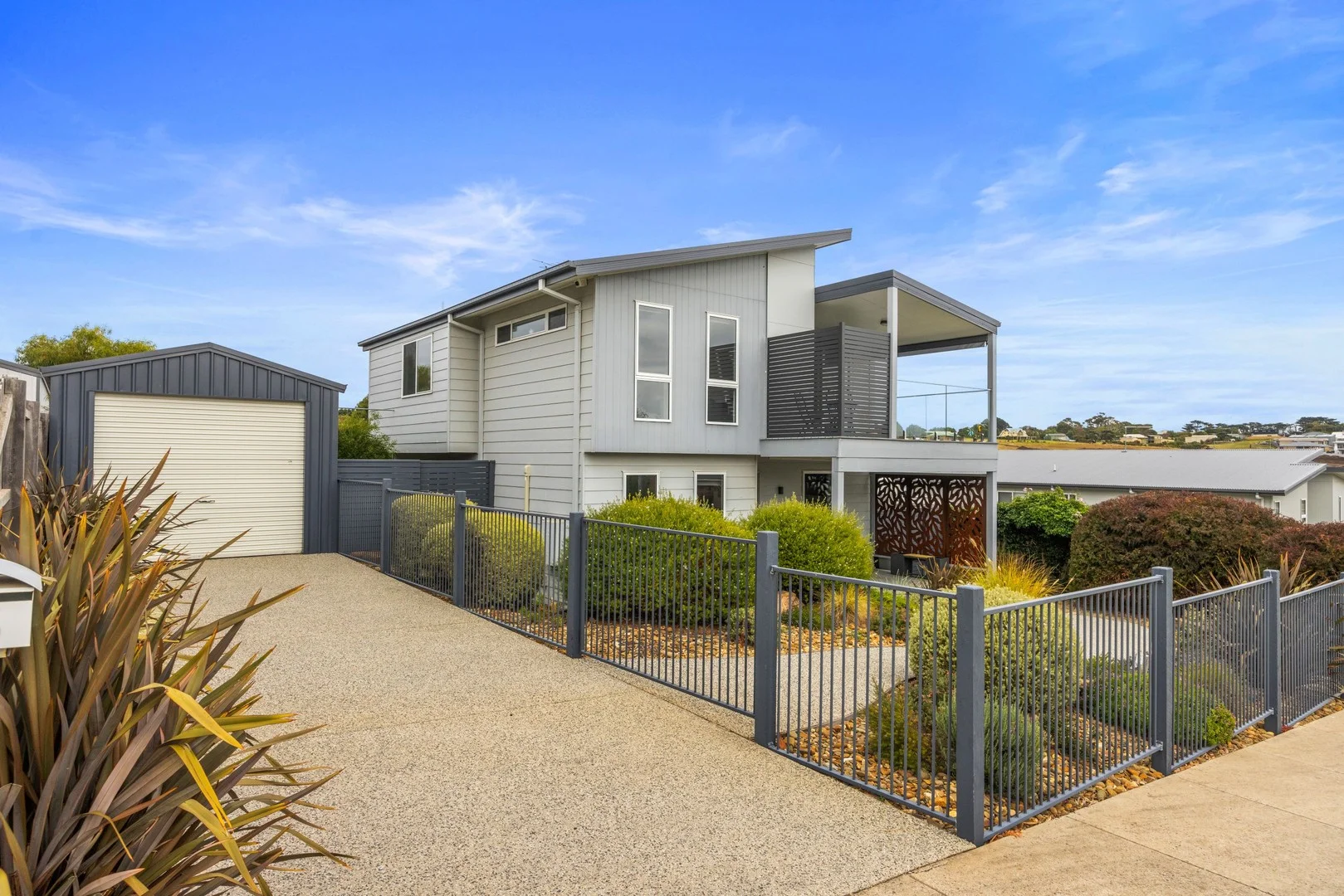 15 Elsa Terrace, San Remo VIC 3925