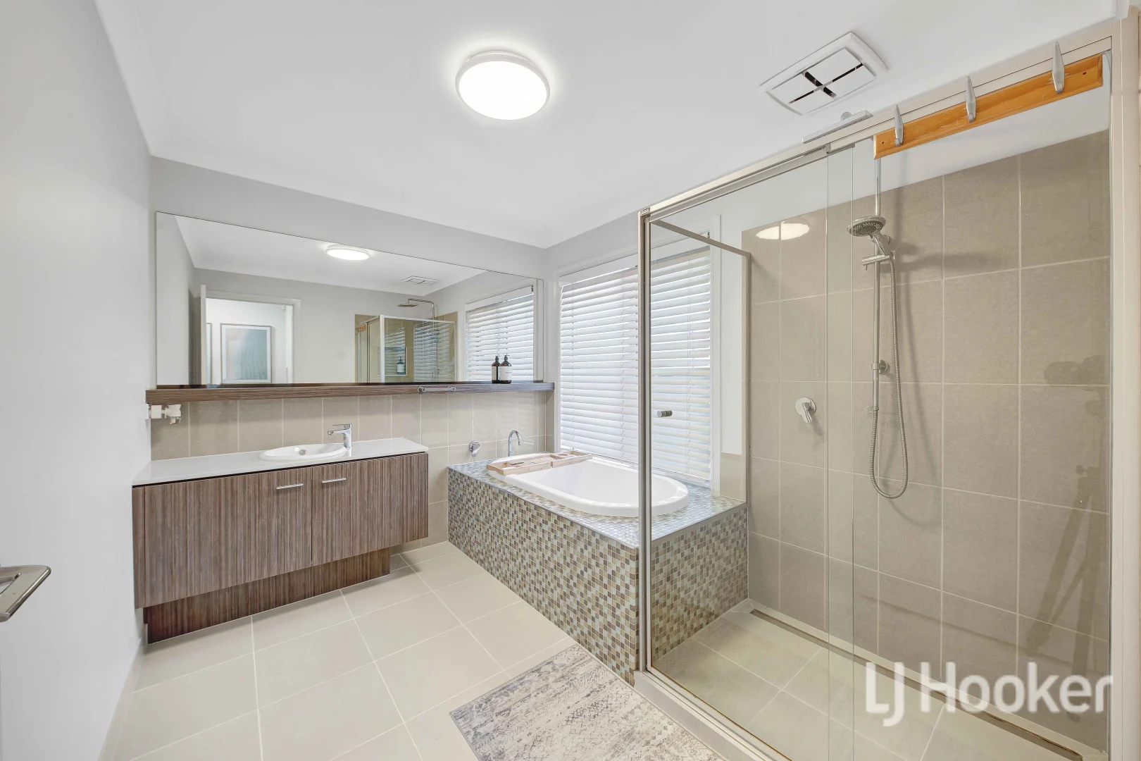 Additional image 15 of 46 Waterway Boulevard, Weir Views VIC 3338