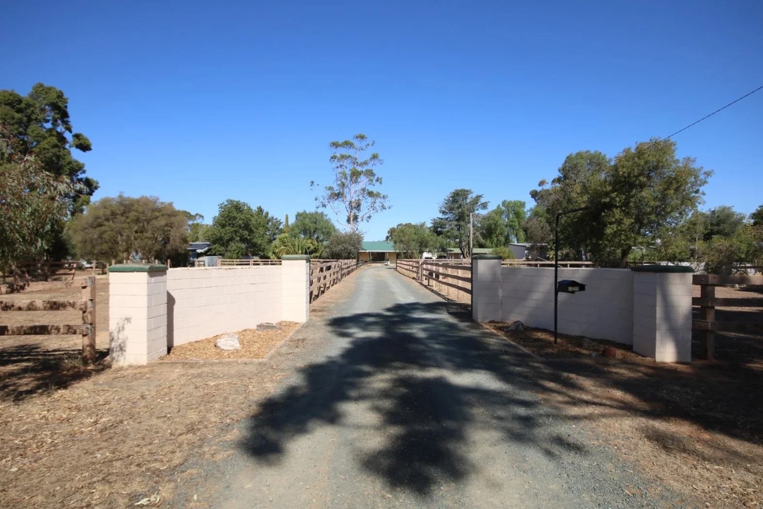 13-15 Park Road, Elmore VIC 3558