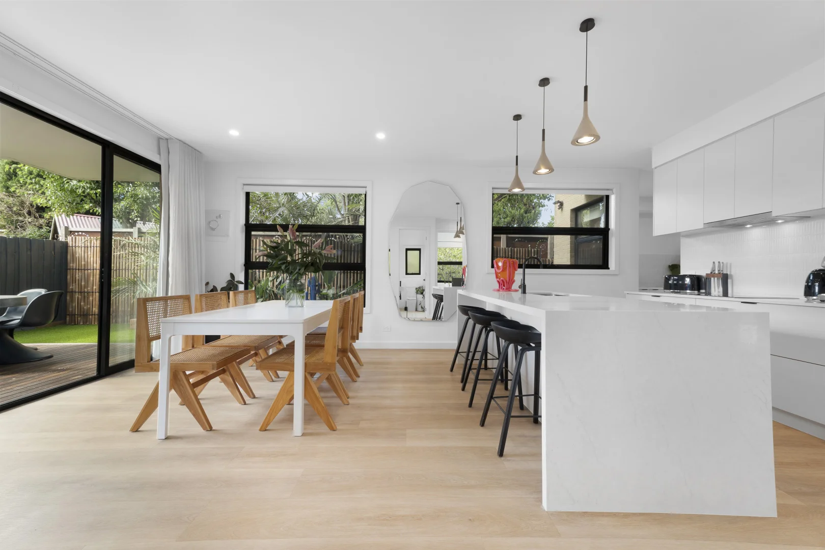 Additional image 3 of 2/1345 Nepean Highway, Cheltenham VIC 3192