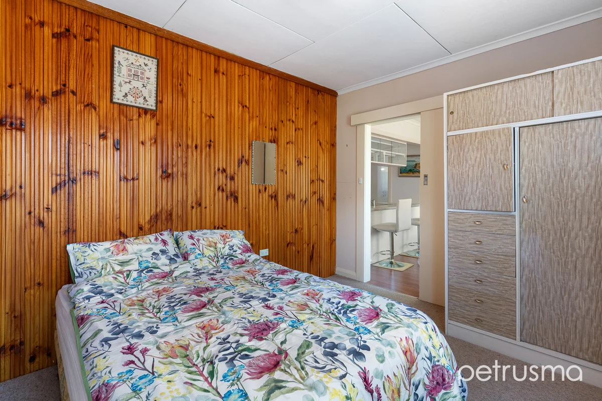Additional image 13 of 199 Derwent Avenue, Lindisfarne TAS 7015