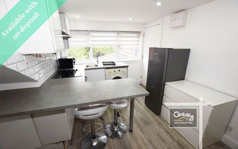 |Ref: R153455|, High Road, Southampton SO16, Studio to rent