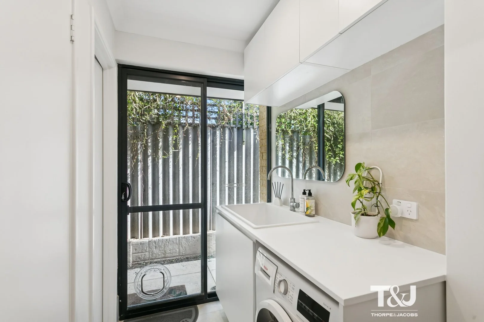 Additional image 19 of 40B Mengler Avenue, Claremont WA 6010