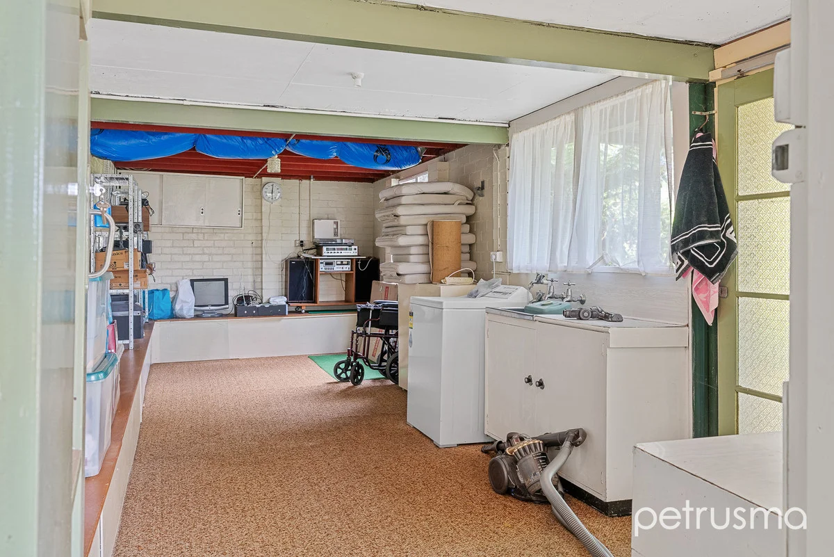 Additional image 22 of 137 Derwent Avenue, Lindisfarne TAS 7015