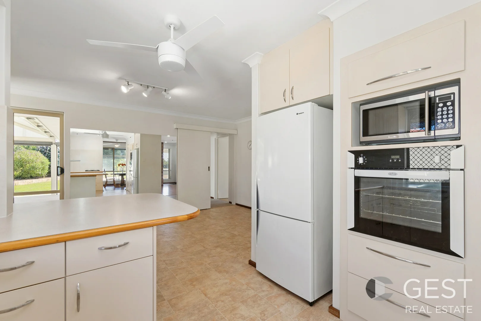 Additional image 12 of 19A Rosebank Gardens, Alexander Heights WA 6064