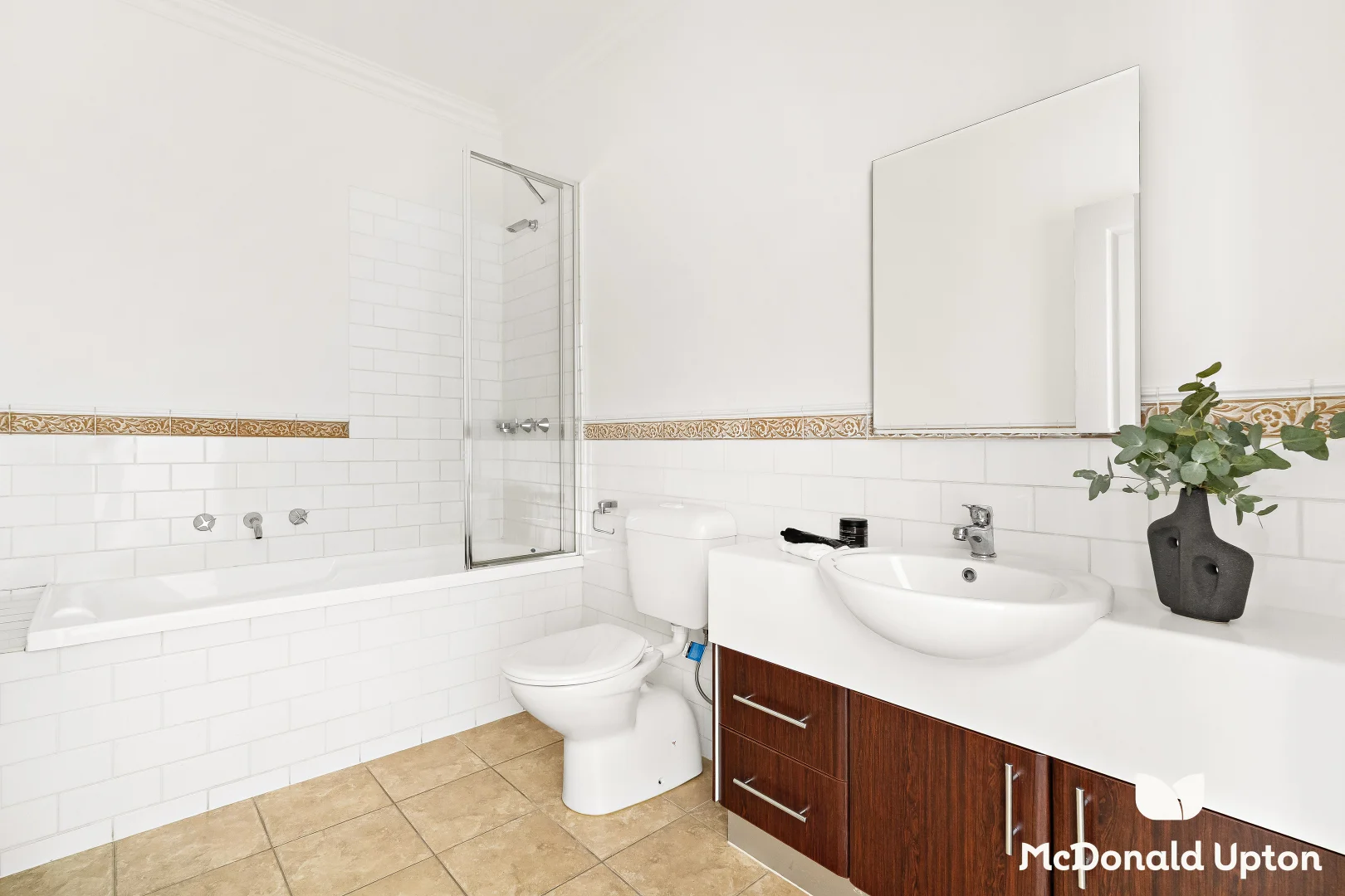 Additional image 11 of 2/27 Watt Avenue, Oak Park VIC 3046