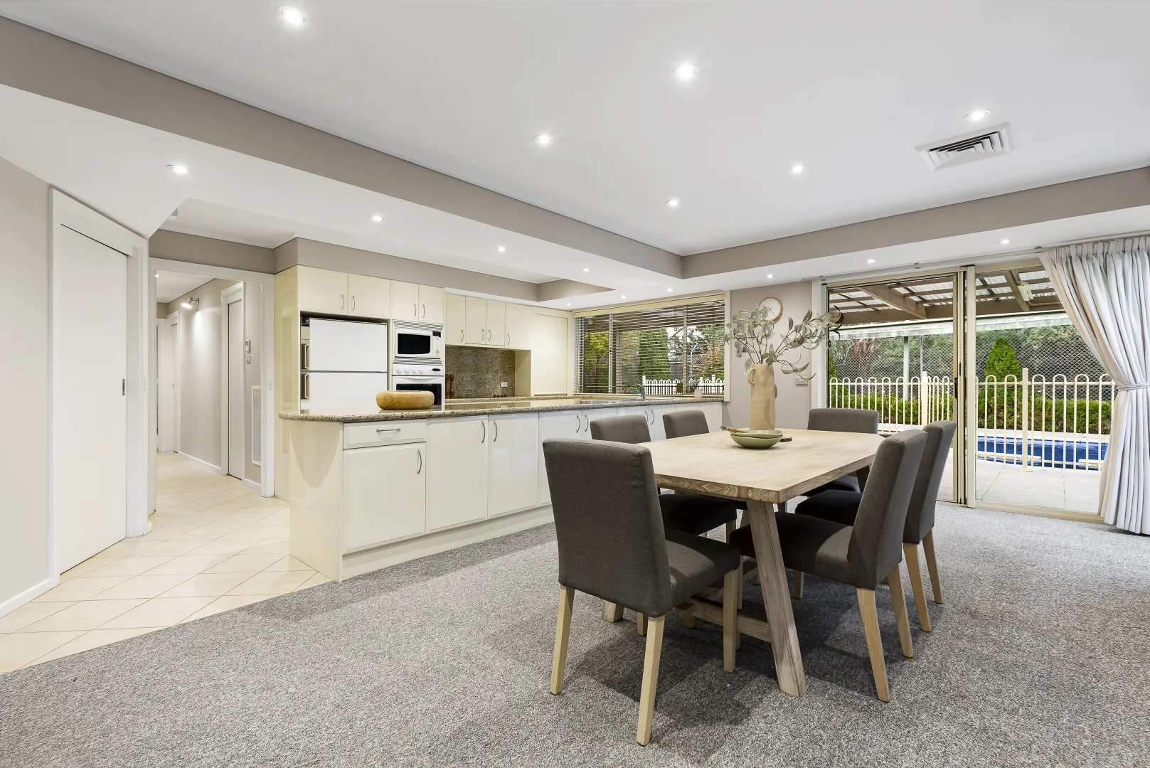 Additional image 4 of 5/9 Greenview Close, Dingley Village VIC 3172