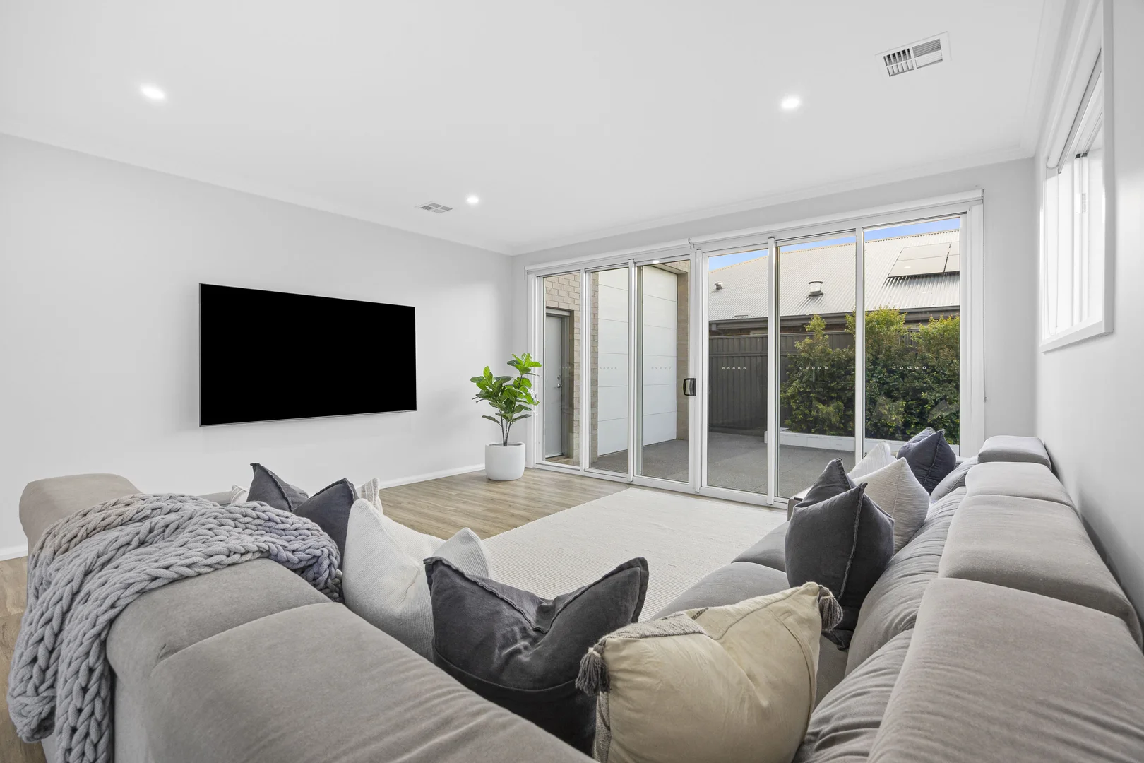 Additional image 11 of 12 Hollioake Drive, Lucas VIC 3350