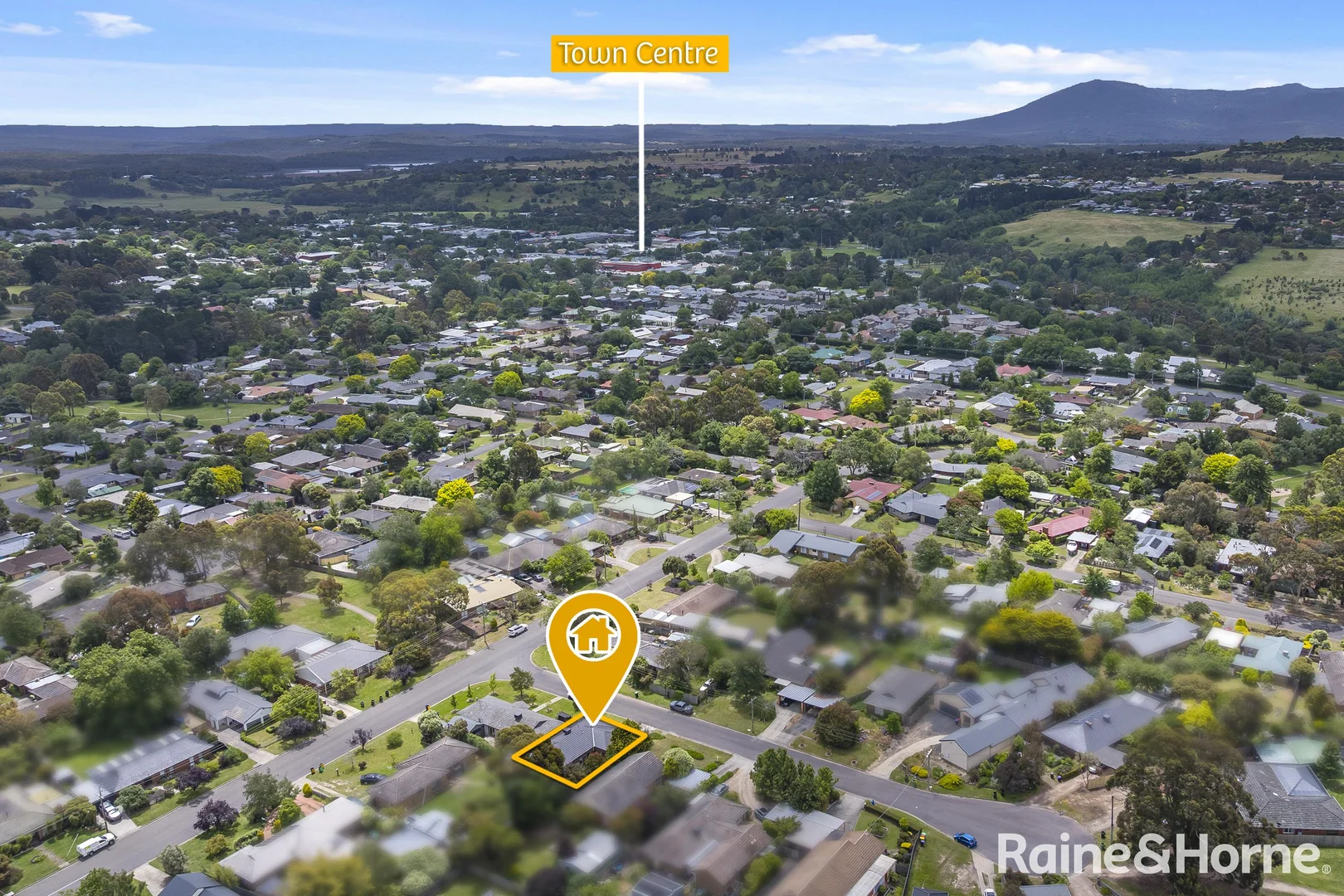 Additional image 2 of 11 Railton Court, Gisborne VIC 3437