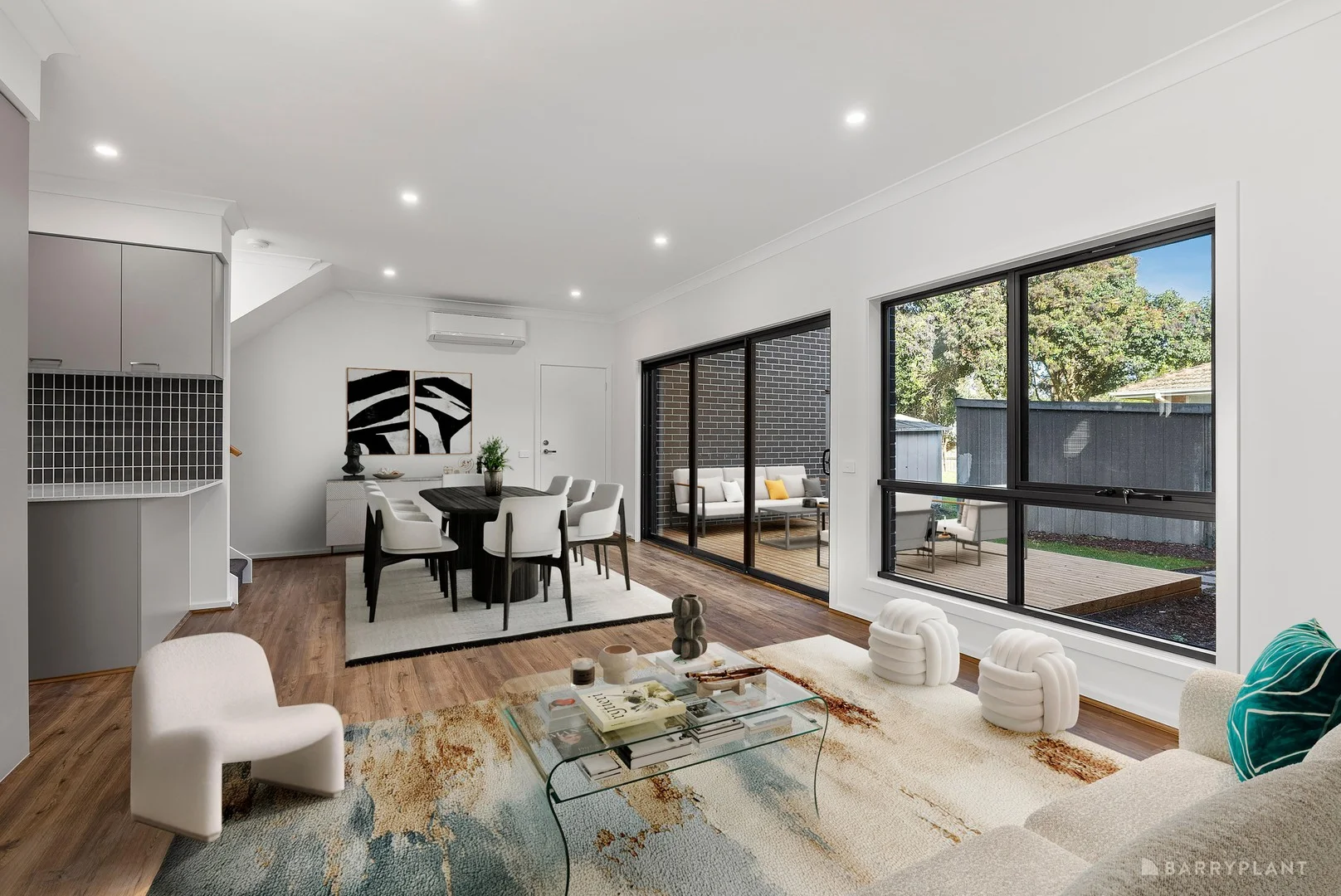 2/11 Paul Street, Doncaster VIC 3108