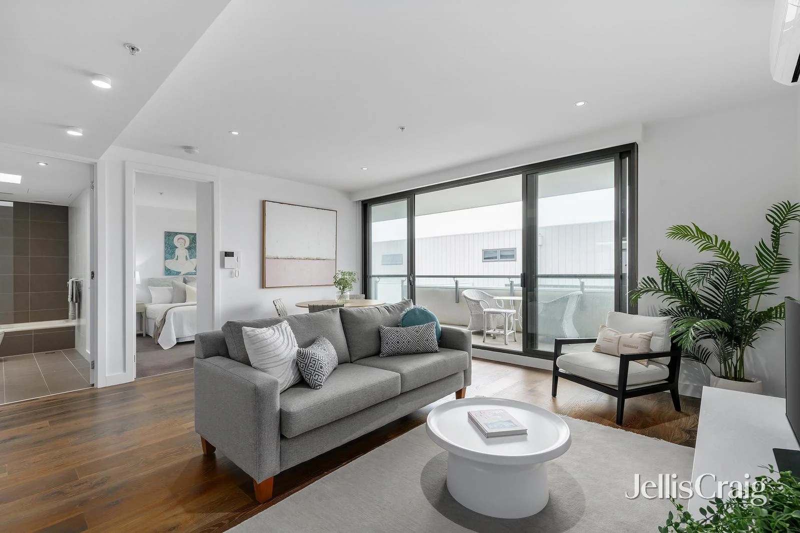 206/201 Whitehorse Road, Balwyn VIC 3103