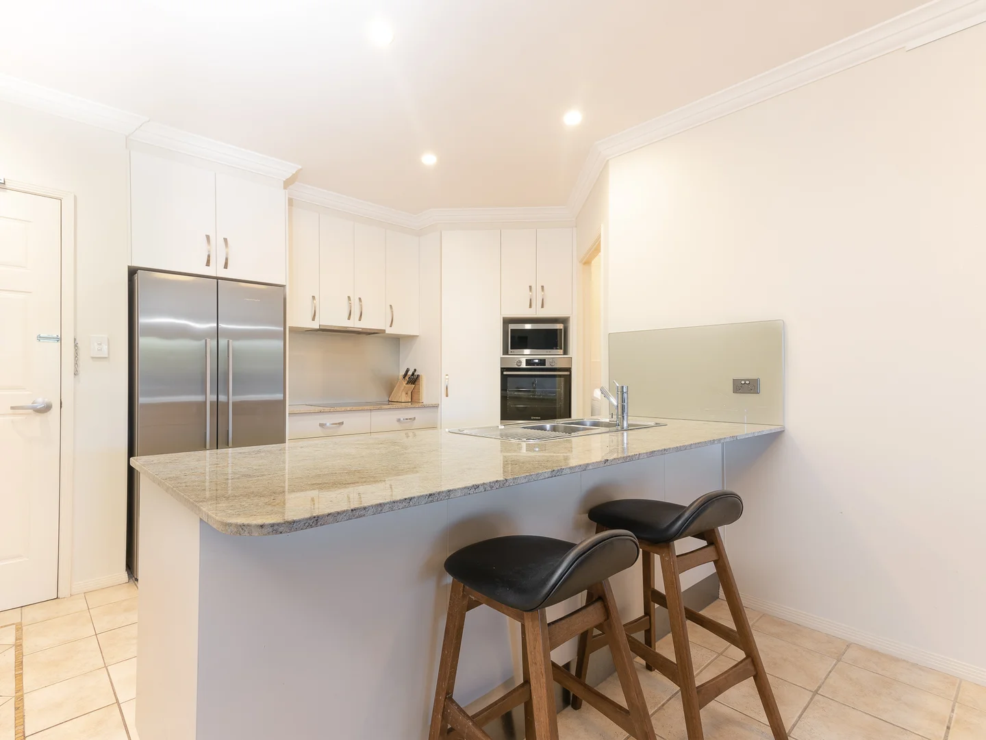 Additional image 2 of 2-2/18-19 Pacific Parade, Yamba NSW 2464