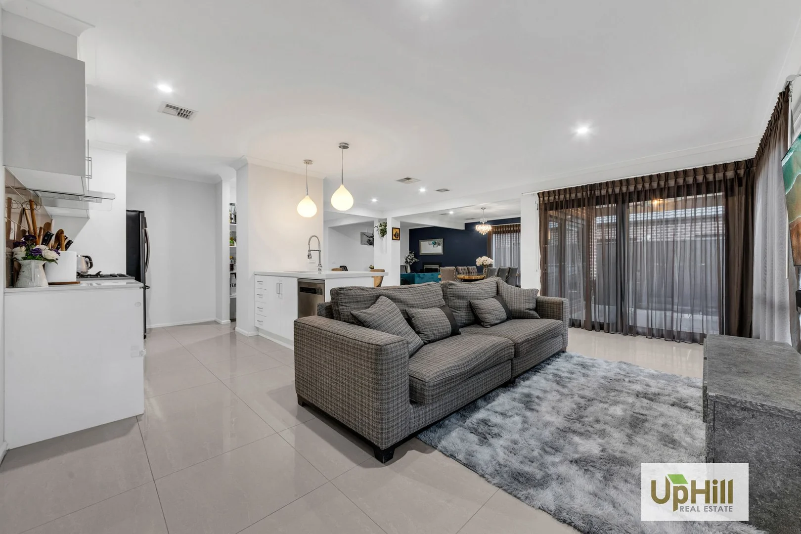 Additional image 16 of 27 Picnic Avenue, Clyde North VIC 3978