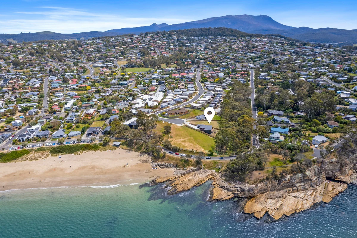 41 Home Avenue, Blackmans Bay TAS 7052
