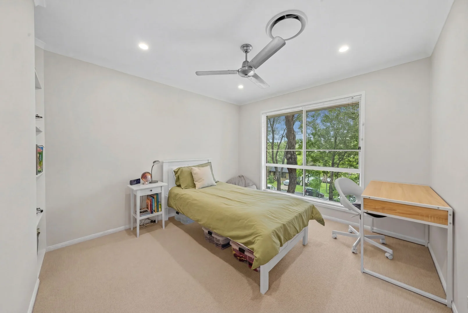 Additional image 13 of 6 Design Place, Highland Park QLD 4211