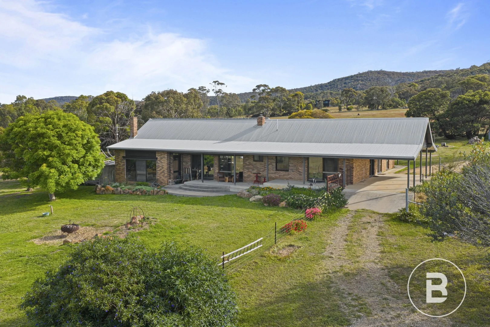 681 Bunjils Cave Road, Black Range VIC 3381